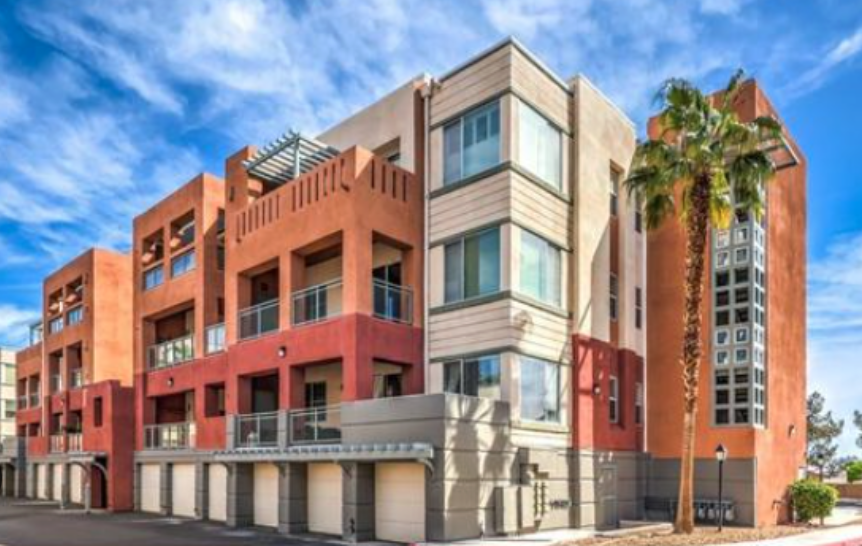 Luxury Mid-Rise Condo - Las Vegas